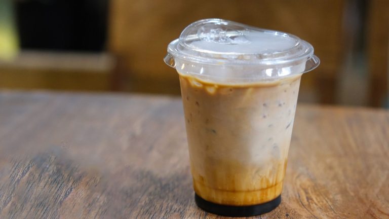 Tren Kopi Modern dan Ancaman Diabetes Dini: Nikmat Sesaat, Risiko Panjang